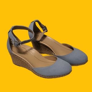 Vionic Amy wedge, size 8.5